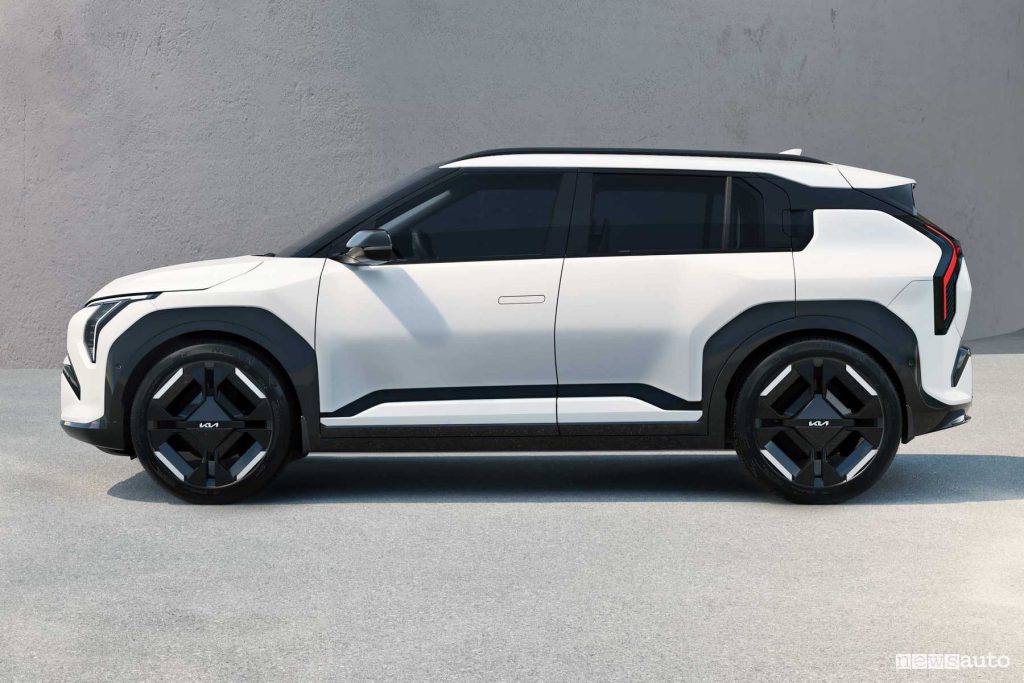 Nuova Kia EV3 GT Line laterale