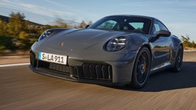 Porsche 911 Carrera GTS su strada