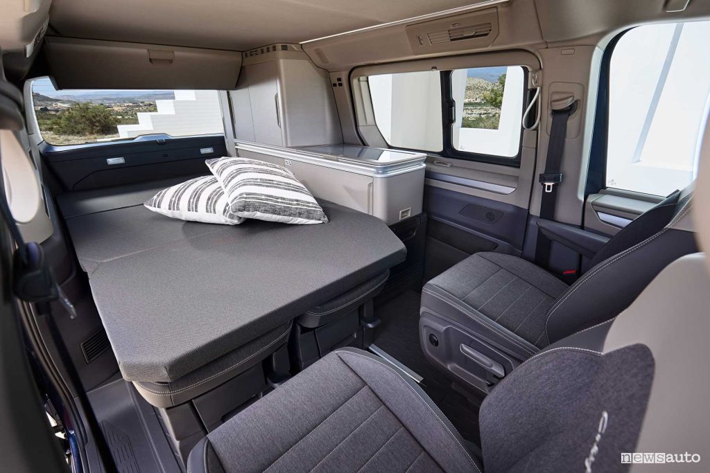Nuovo Volkswagen California Ocean letto abitacolo