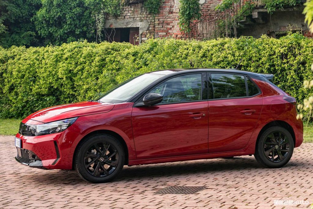 Opel Corsa Hybrid laterale