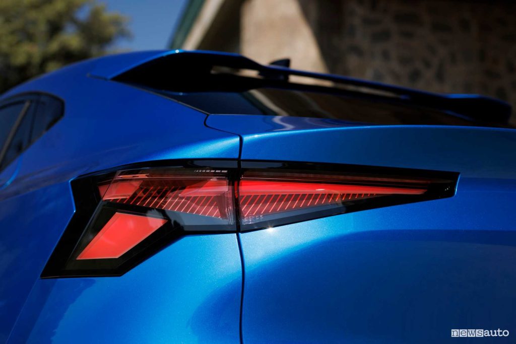 Renault Rafale E-Tech Hybrid Esprint Alpine faro posteriore