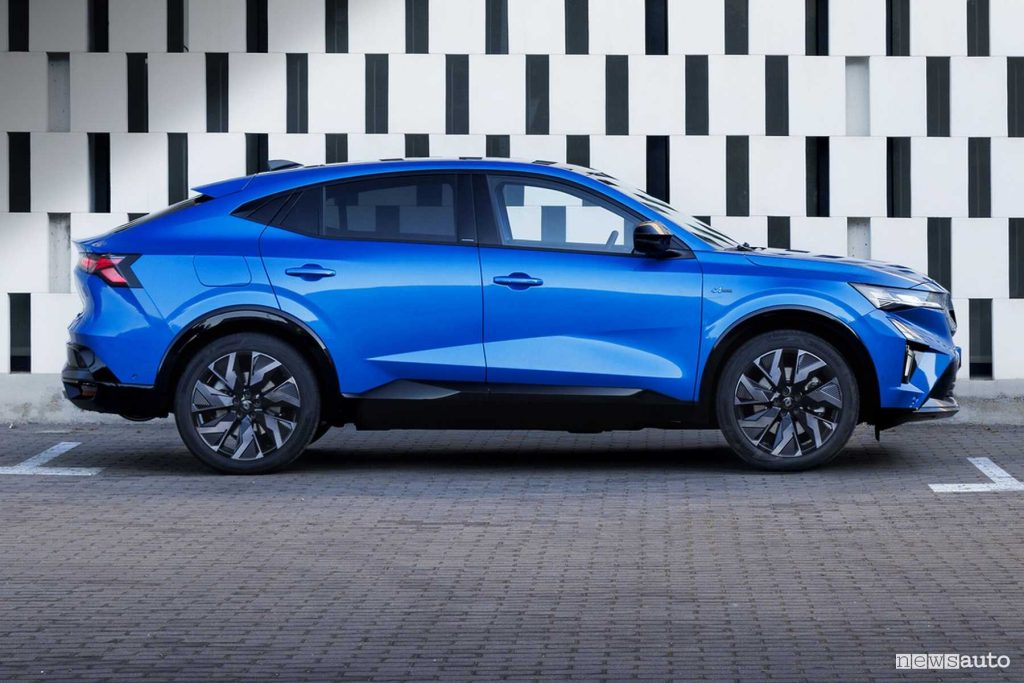 Renault Rafale E-Tech Hybrid Esprint Alpine laterale