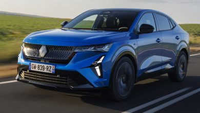 Renault Rafale E-Tech Hybrid Esprit Alpine su strada