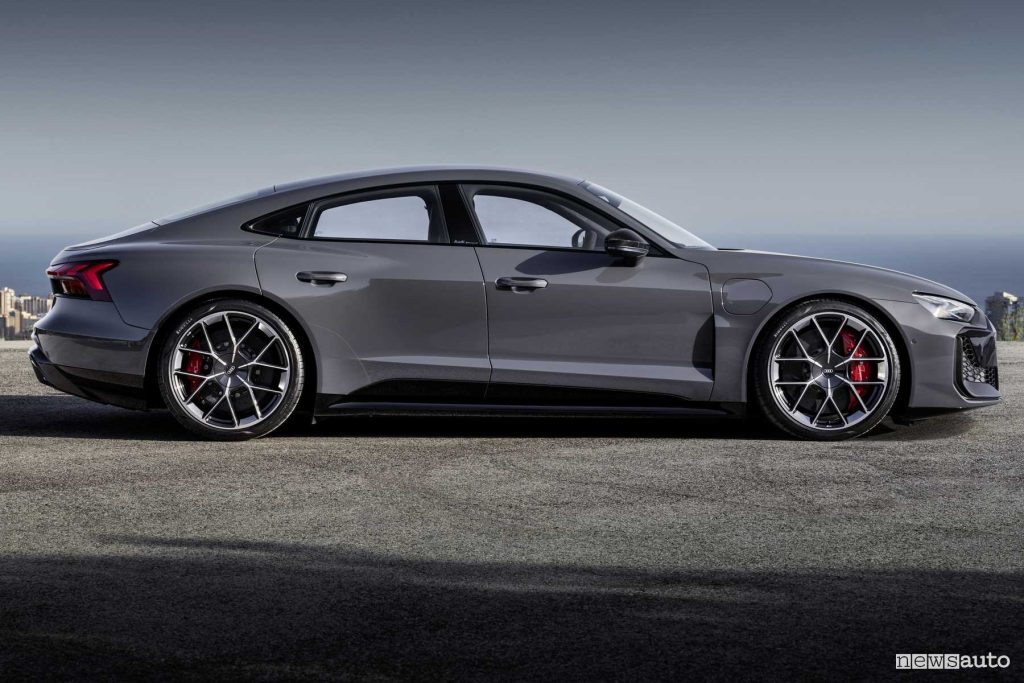 Audi RS e-tron GT laterale