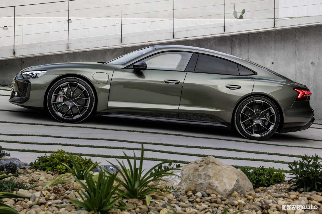 Audi RS e-tron GT performance laterale