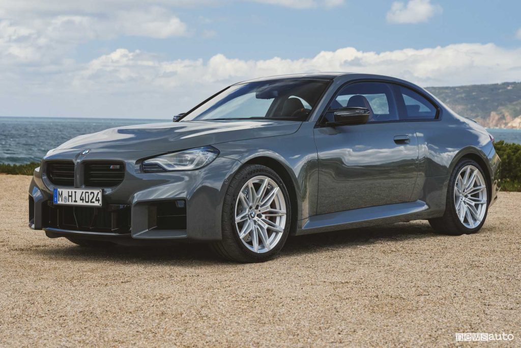 Nuova BMW M2 anteriore 3/4