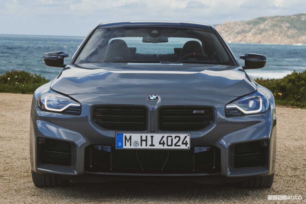 Nuova BMW M2 frontale