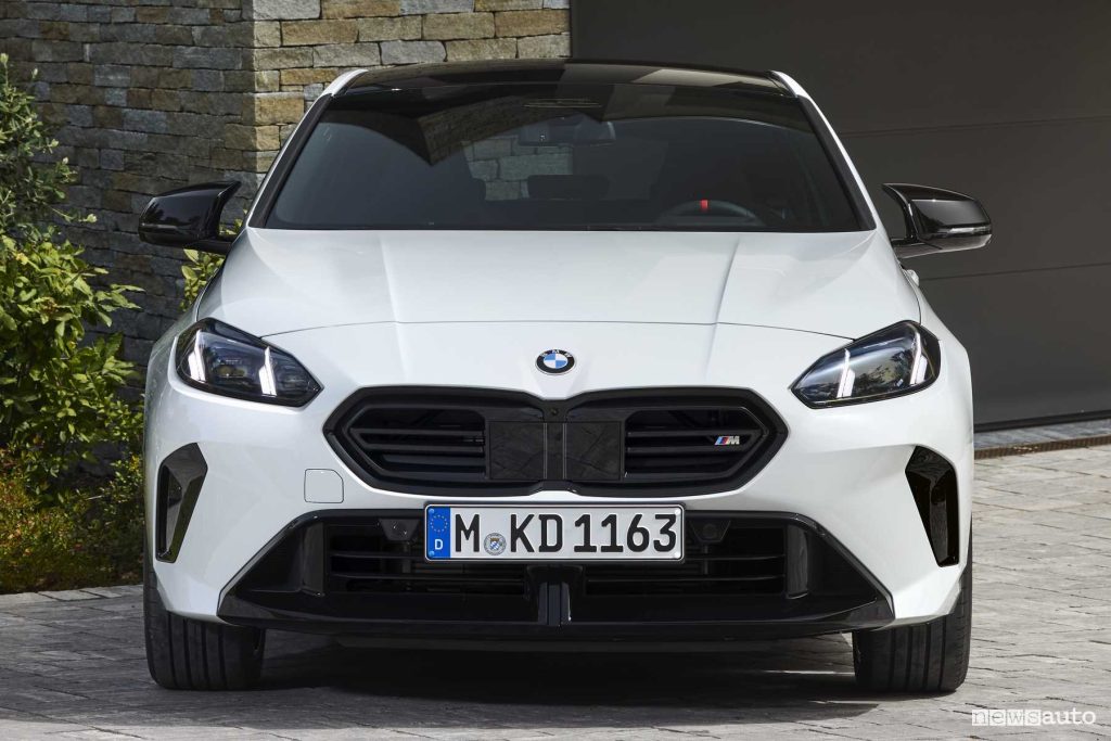 Nuova BMW Serie 1 M135 xDrive frontale