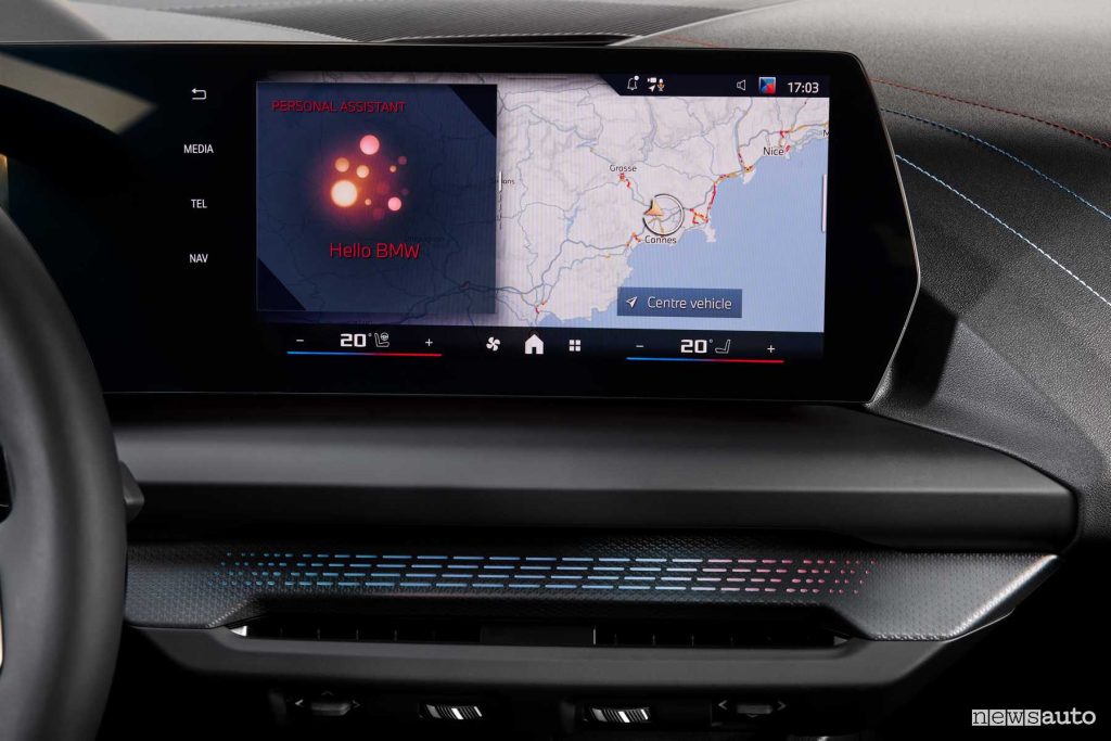 Nuova BMW Serie 1 M135 xDrive display infotainment