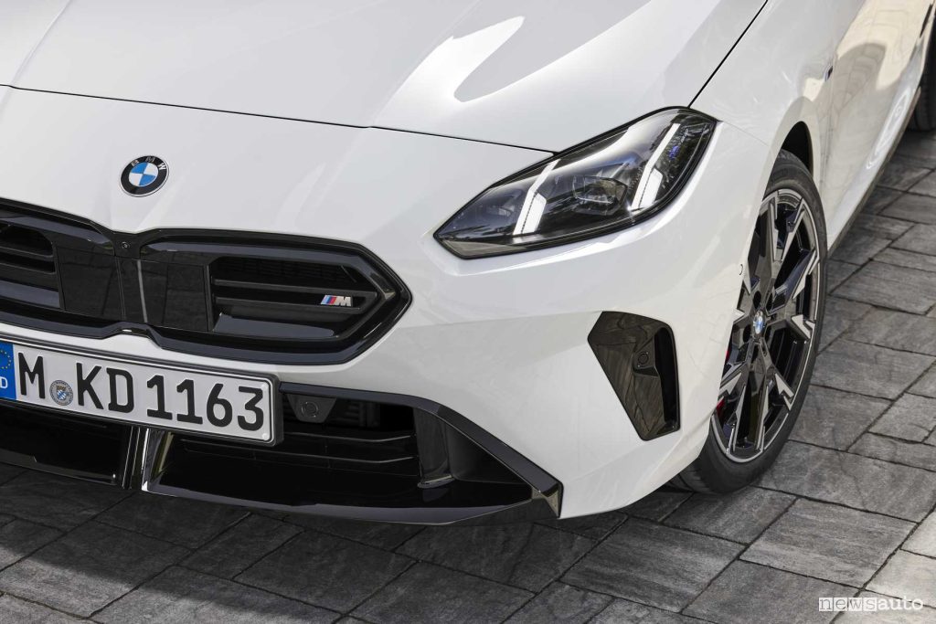 Nuova BMW Serie 1 M135 xDrive paraurti anteriore