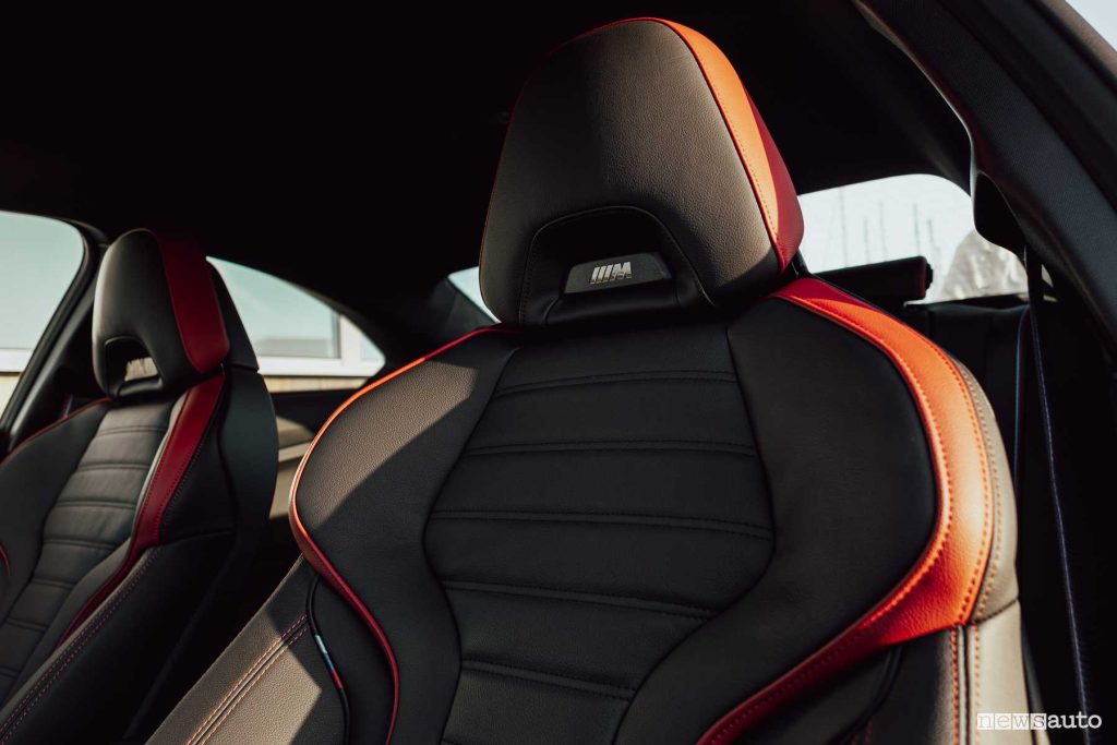 BMW Serie 2 M240i xDrive Coupé sedili sportivi