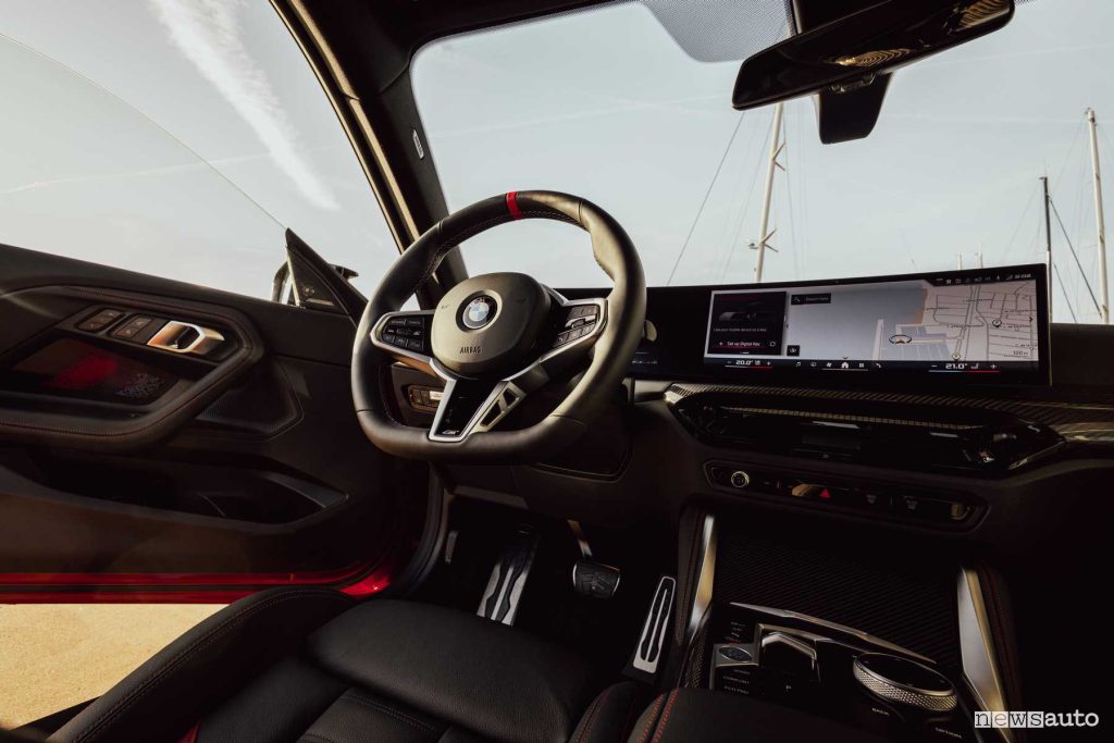 BMW Serie 2 M240i xDrive Coupé volante plancia abitacolo