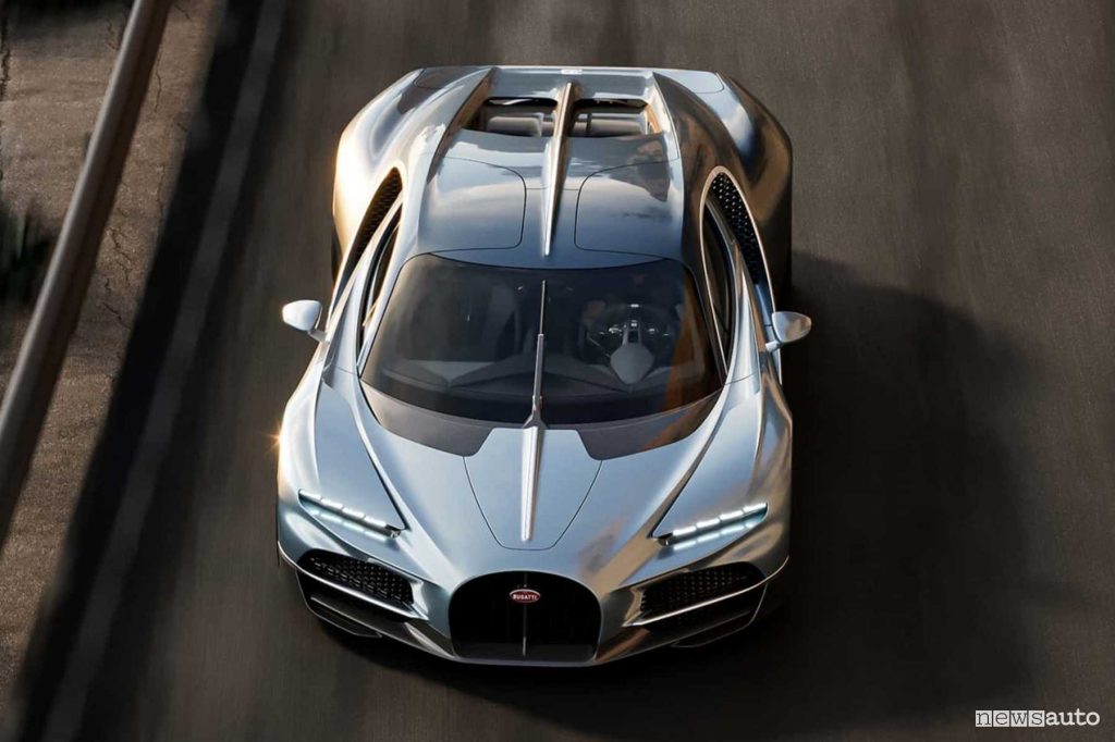 Bugatti Tourbillon su strada