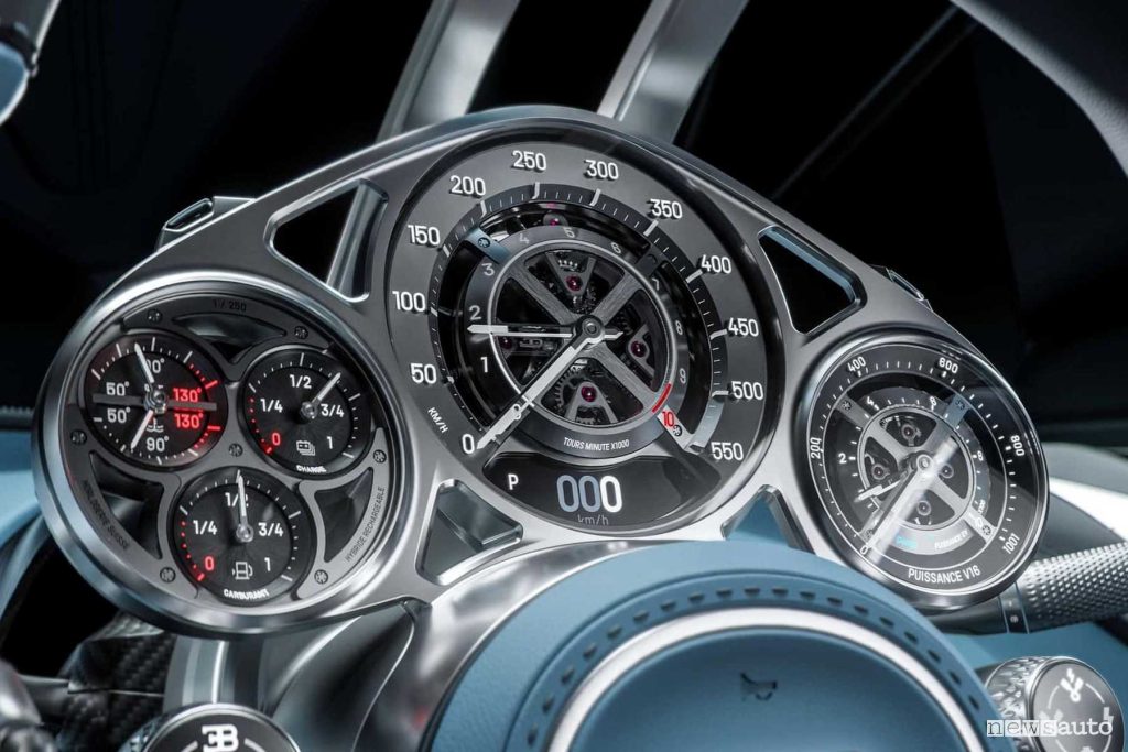 Bugatti Tourbillon display con tecnologia degli orologi svizzeri