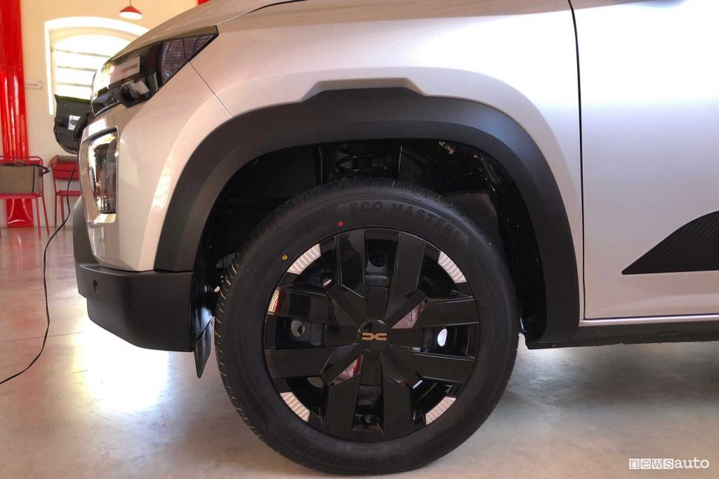 Dacia Spring cerchi da 15"