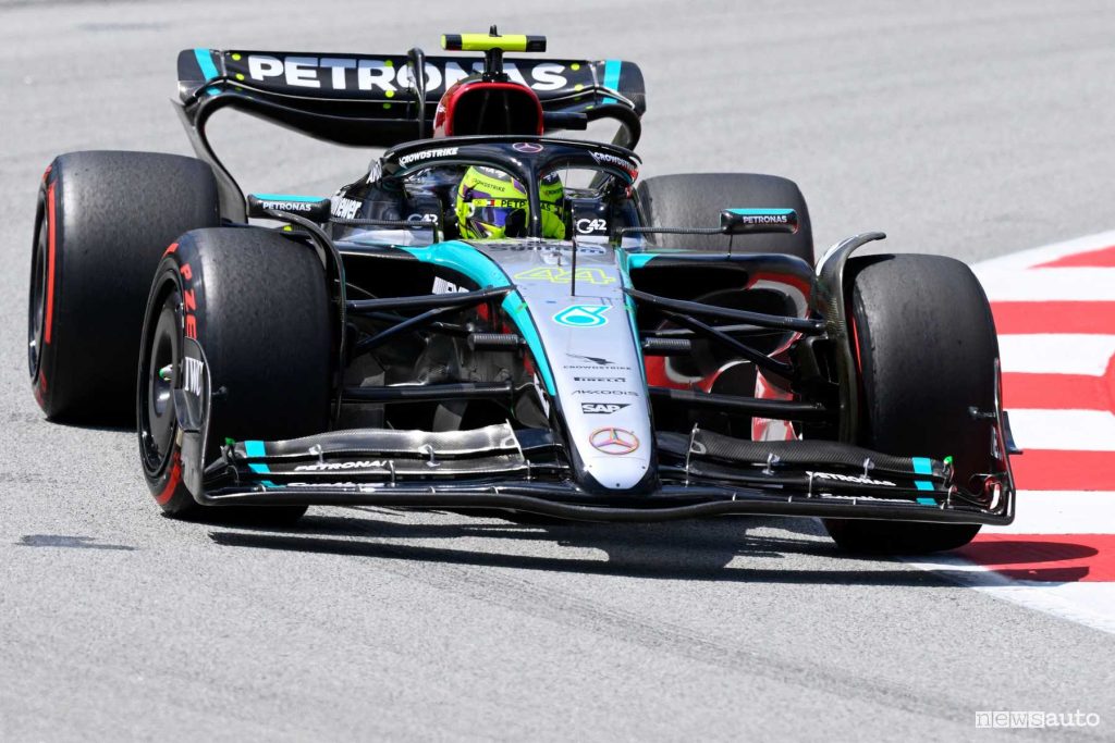 F1 gara Spagna 2024 Lewis Hamilton Mercedes