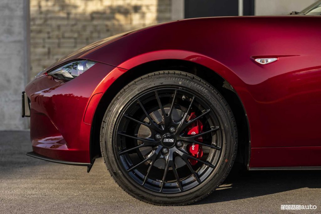 Mazda MX-5 Homura 2024 cerchi in lega BBS da 17"