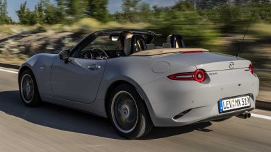 Mazda MX-5 Kazari 2024 su strada