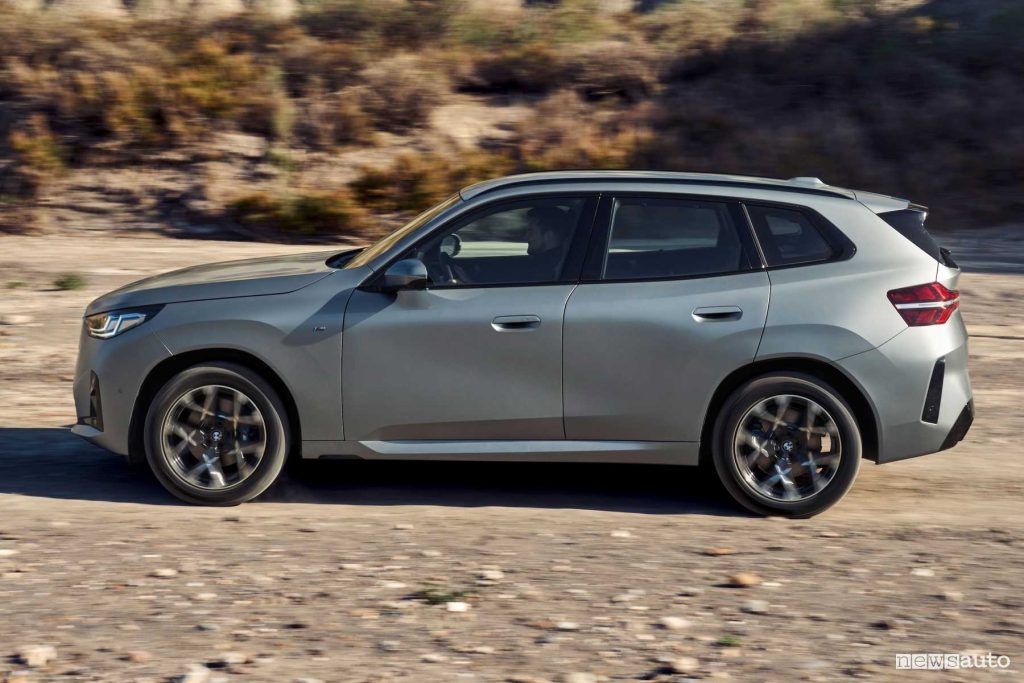 Nuova BMW X3 20 xDrive sullo sterrato