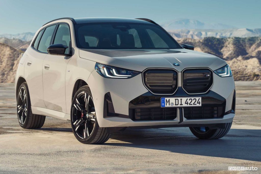 Nuova BMW X3 M50 xDrive anteriore 3/4