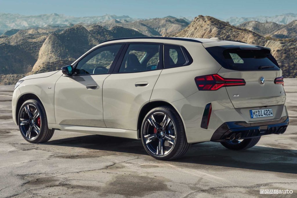 Nuova BMW X3 M50 xDrive posteriore 3/4
