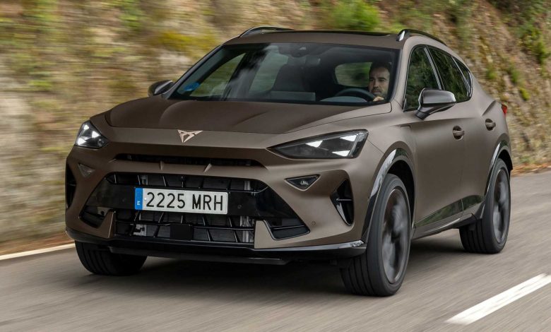 Nuova Cupra Formentor su strada