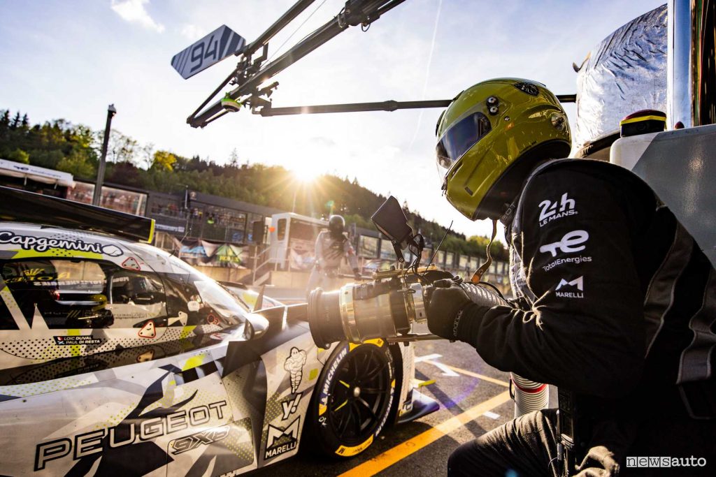 Pit-stop Peugeot 9x8 #93 alla 24 Ore di Le Mans 2024