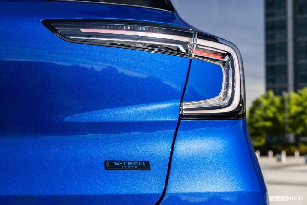 Renault Captur E-Tech hybrid Esprit Alpine faro posteriore