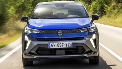 Renault Captur E-Tech hybrid Esprit-Alpine su strada