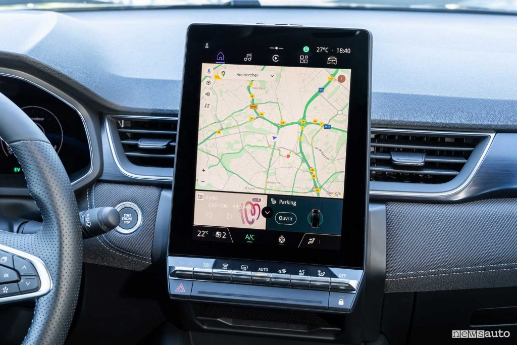 Renault Captur E-Tech hybrid Esprit Alpine display infotainment