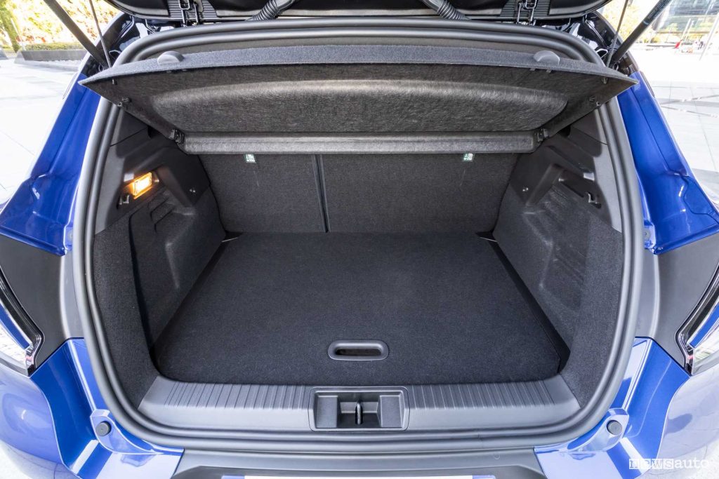 Renault Captur E-Tech hybrid Esprit Alpine bagagliaio