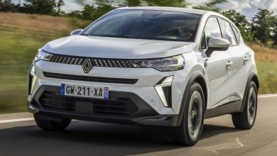 Renault Captur E-Tech hybrid Techno su strada