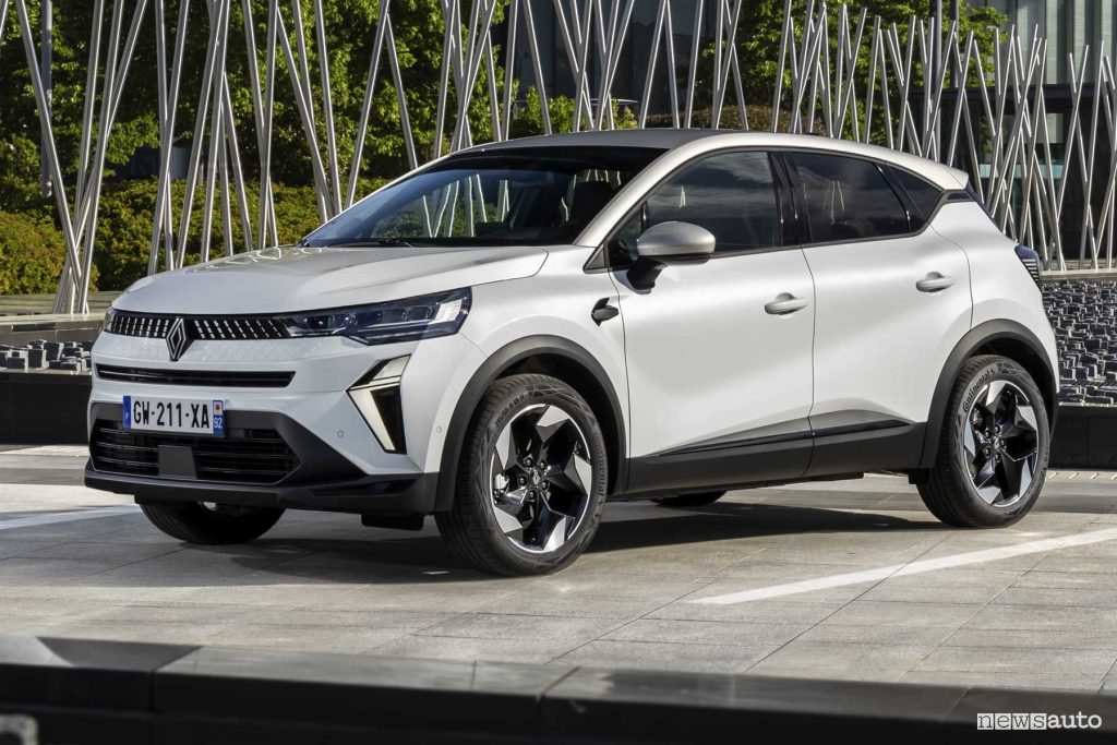 Renault Captur E-Tech hybrid Techno anteriore 3/4