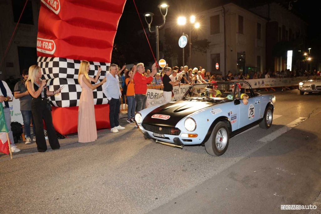 Fiat 124 Abarth Rally del 1973 di Mafra all'Abruzzo Gran Tour