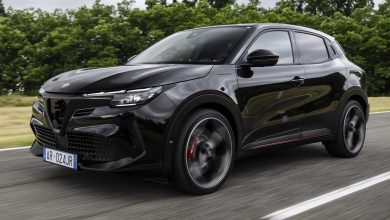 Alfa Romeo Junior Veloce nera su strada