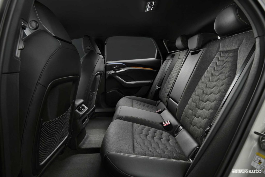 Audi A6 Sportback e-tron performance sedili posteriori