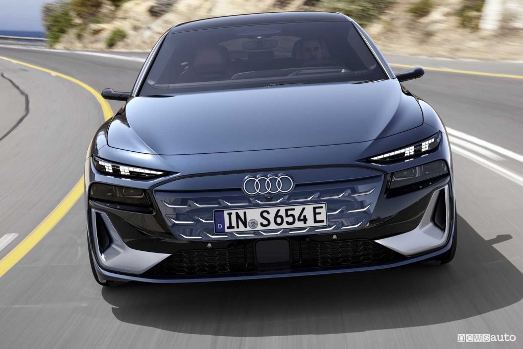 Audi S6 Avant e-tron su strada