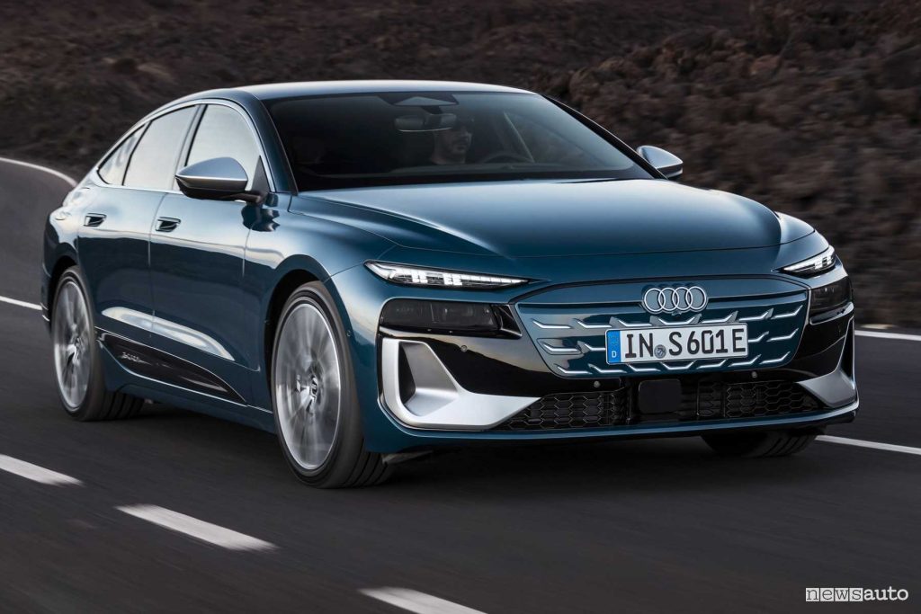 Audi S6 Sportback e-tron su strada