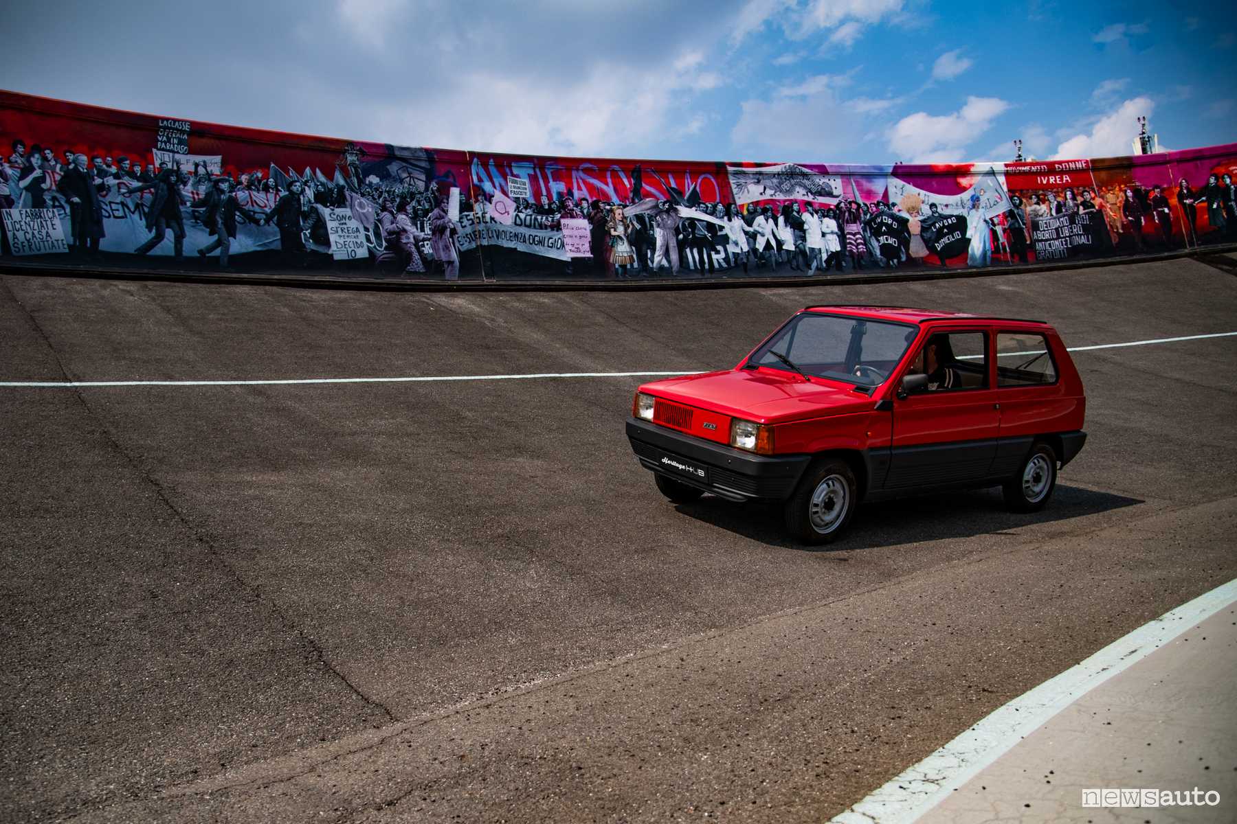 Fiat storiche parata 125 anni al Lingotto