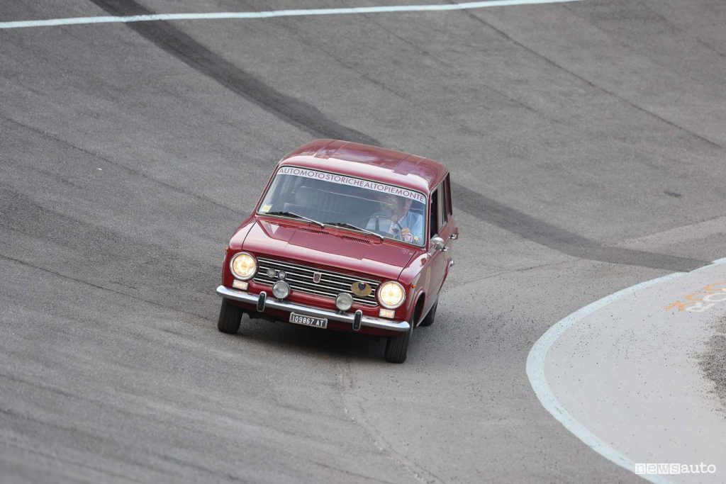 Fiat storiche parata 125 anni al Lingotto