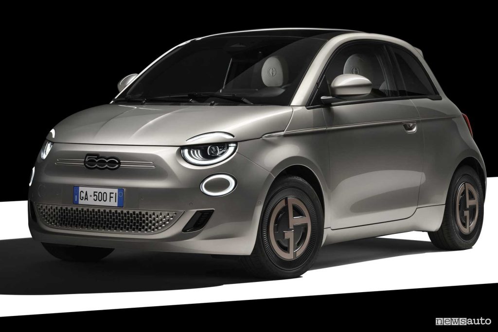 Fiat 500e Armani Greyge anteriore 3/4