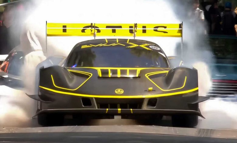Incidente a Goodwood Lotus elettrica