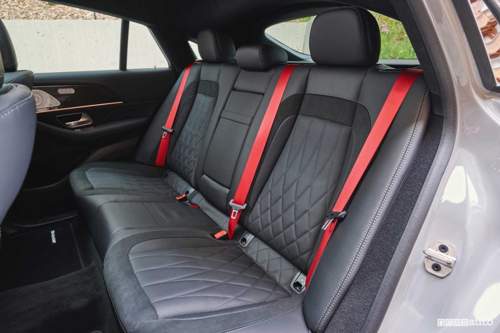 Mercedes-AMG GLE 53 Hybrid 4Matic+ Coupé sedili posteriori