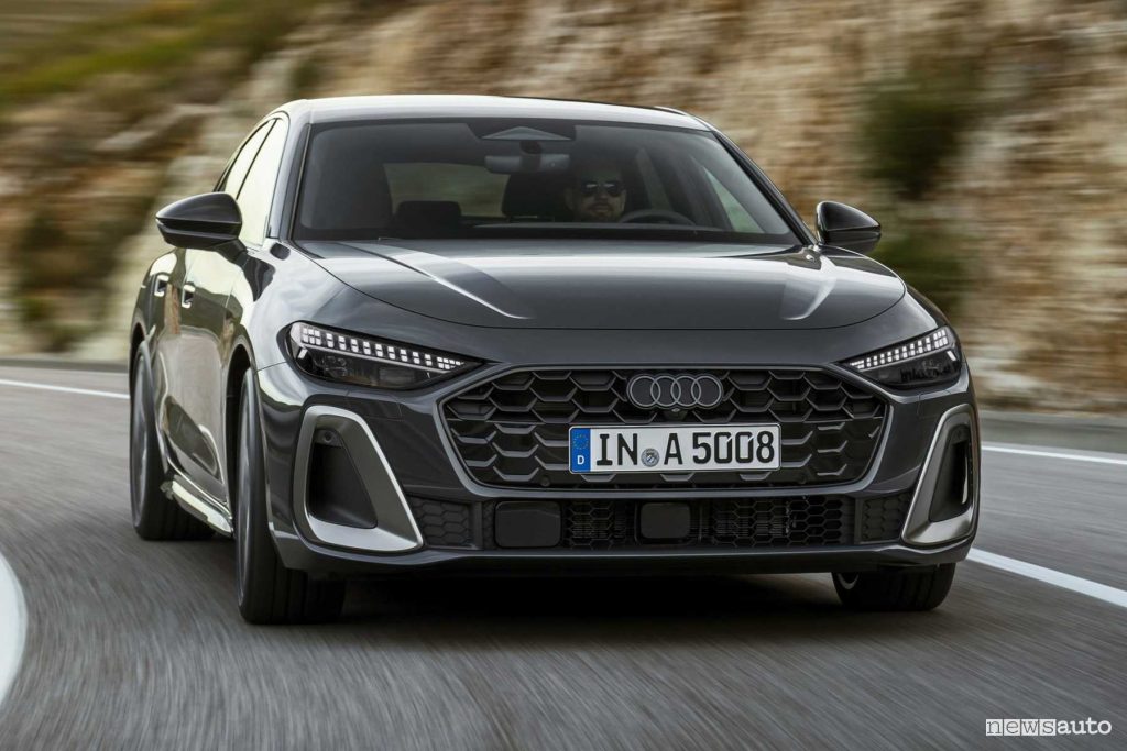 Nuova Audi A5 su strada
