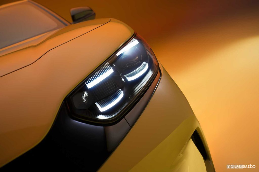 Nuova Ford Capri faro anteriore firma luminosa