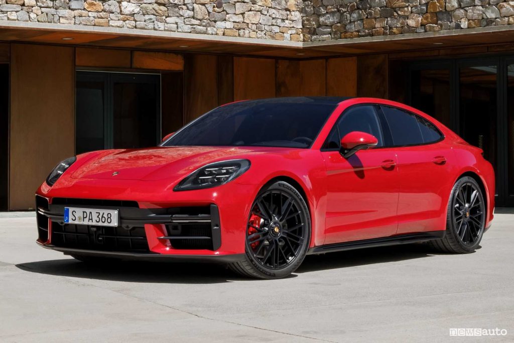 Porsche Panamera GTS anteriore 3/4