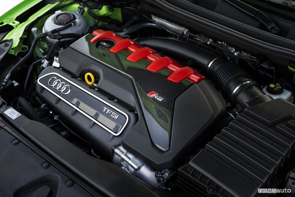 Audi RS 3 Sportback vano motore 5 cilindri 2.5 TFSI