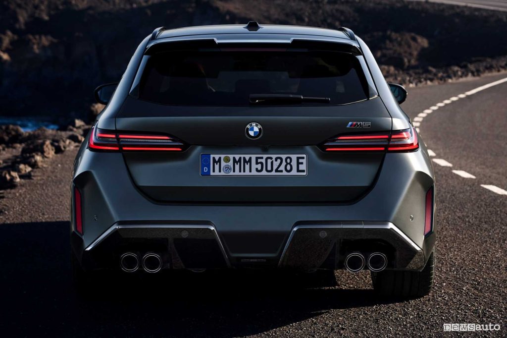 BMW M5 Touring posteriore