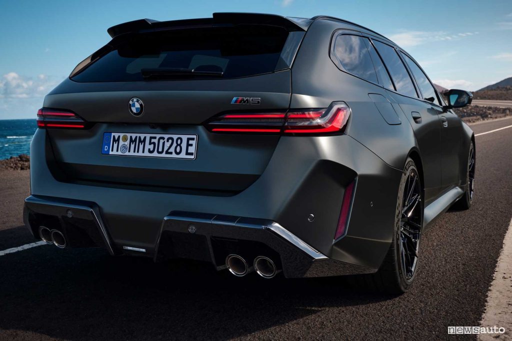 BMW M5 Touring posteriore 3/4