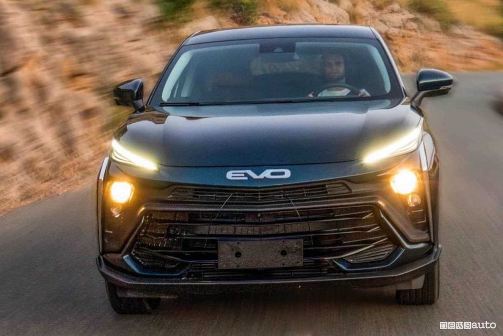 DR Evo 6 SUV su strada